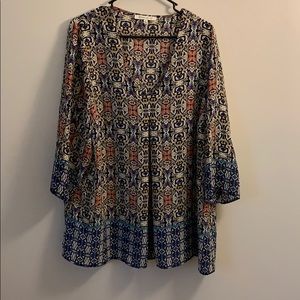 Printed Rose & Olive blouse v neck!